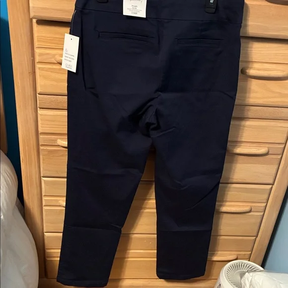 Croft & Barrow Blue Effortless Stretch Pans 12 Short mid Rise straight legs - Picture 6 of 7